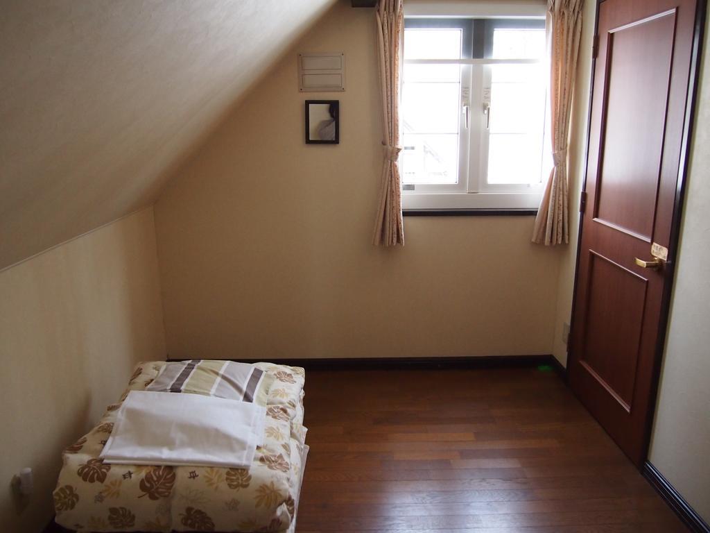 Guesthouse Canterbury Naka-szacunai Kültér fotó